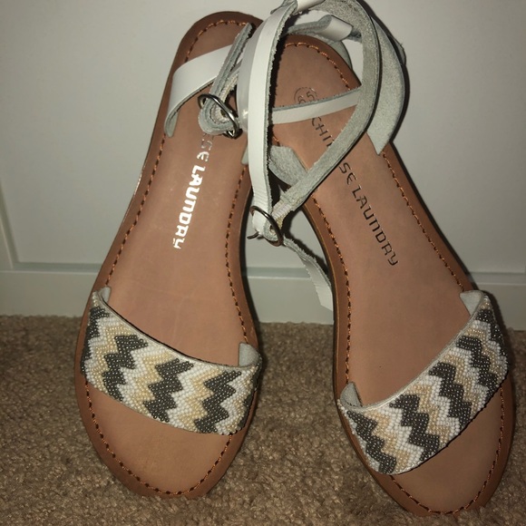 Chinese Laundry Sandals - Picture 2 of 4